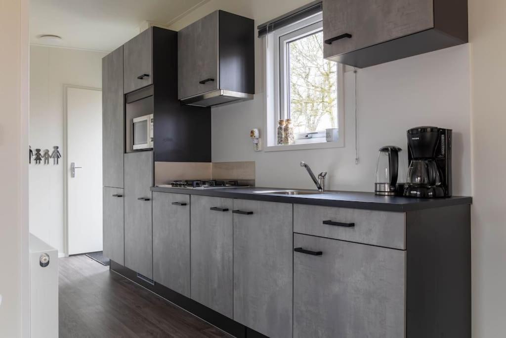 Gezellig Modern Chalet Midden Op De Veluwe Epe Eksteriør billede